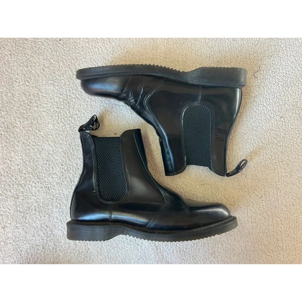 Dr. Martens Smooth Black Flora Combat Boots Womens 7